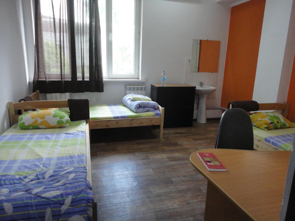 Amigo Hostel Almaty Pokoj fotografie